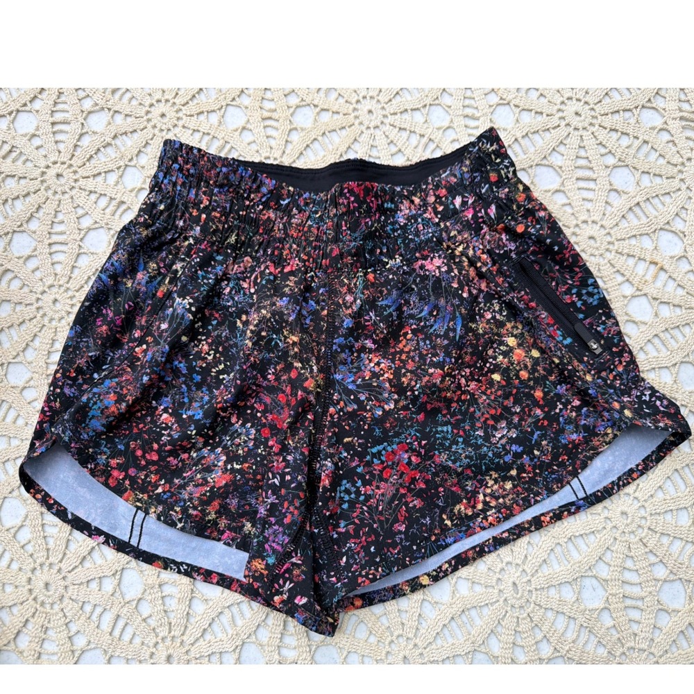 Lululemon Tracker Short V 4" Running Athletic Shorts Zip Pocket SZ 4 Multi Color